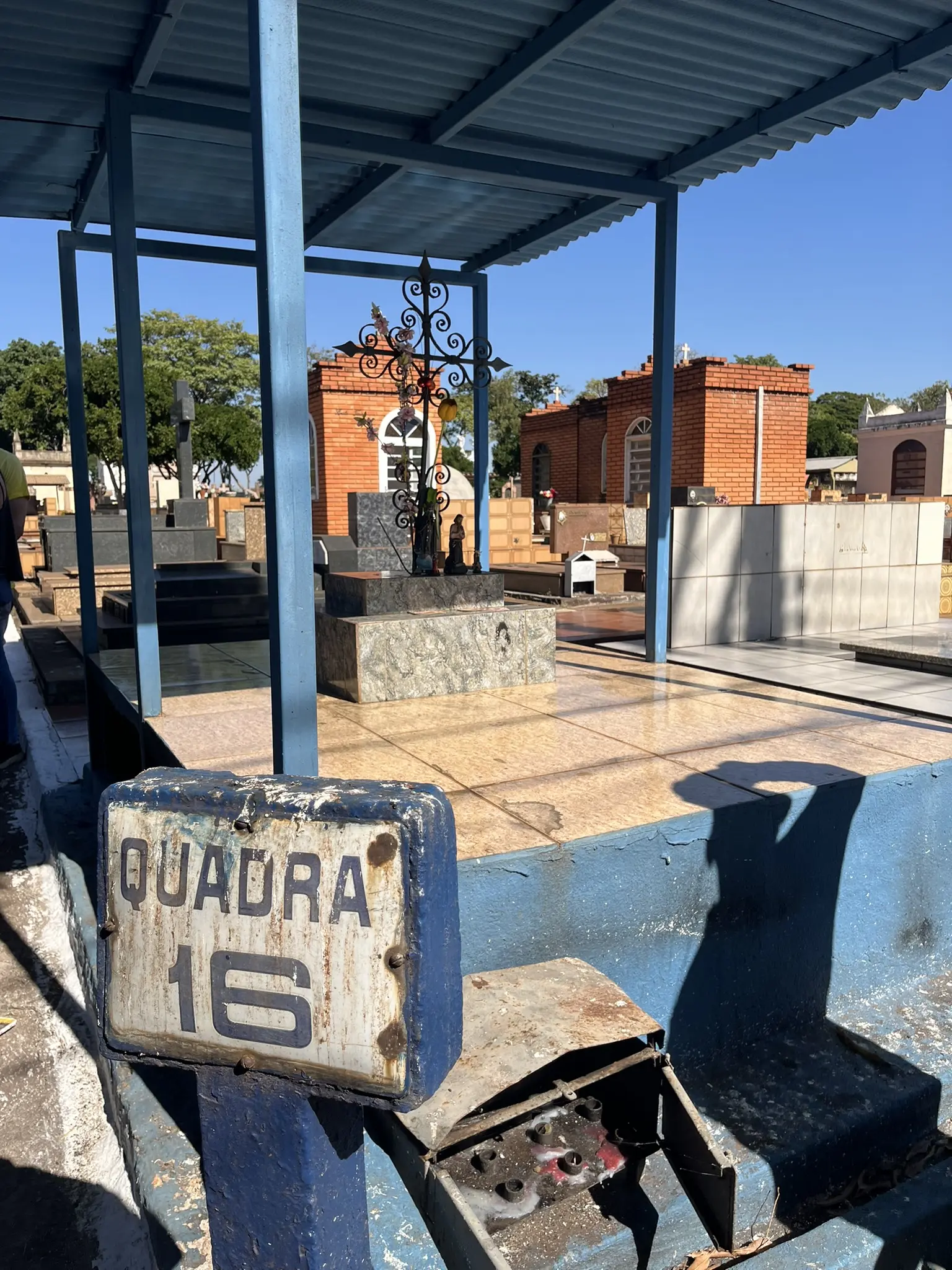 Túmulo das Almas, um túmulo coletivo. Abriga restos mortais de pessoas
mais humildes